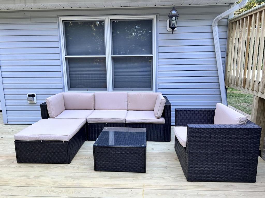 Amazing With Private Pool, Game & Fire Pit! Сasa de vacaciones East Stroudsburg
